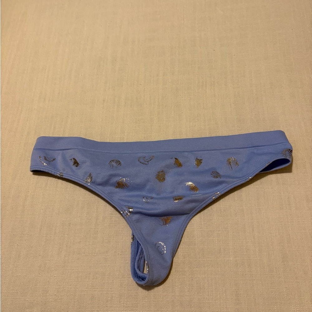 VS seashell thong